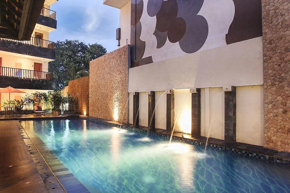 Natya Hotel Kuta Кута