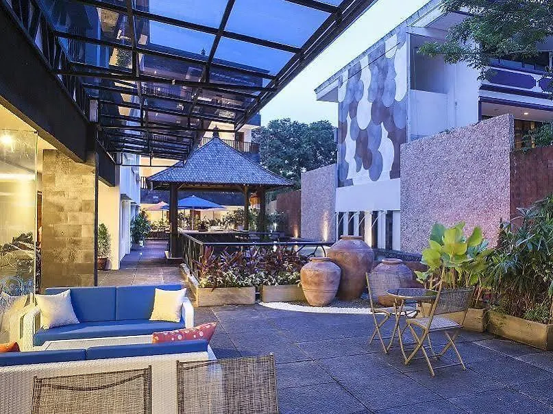 Natya Hotel Kuta Кута 3*,